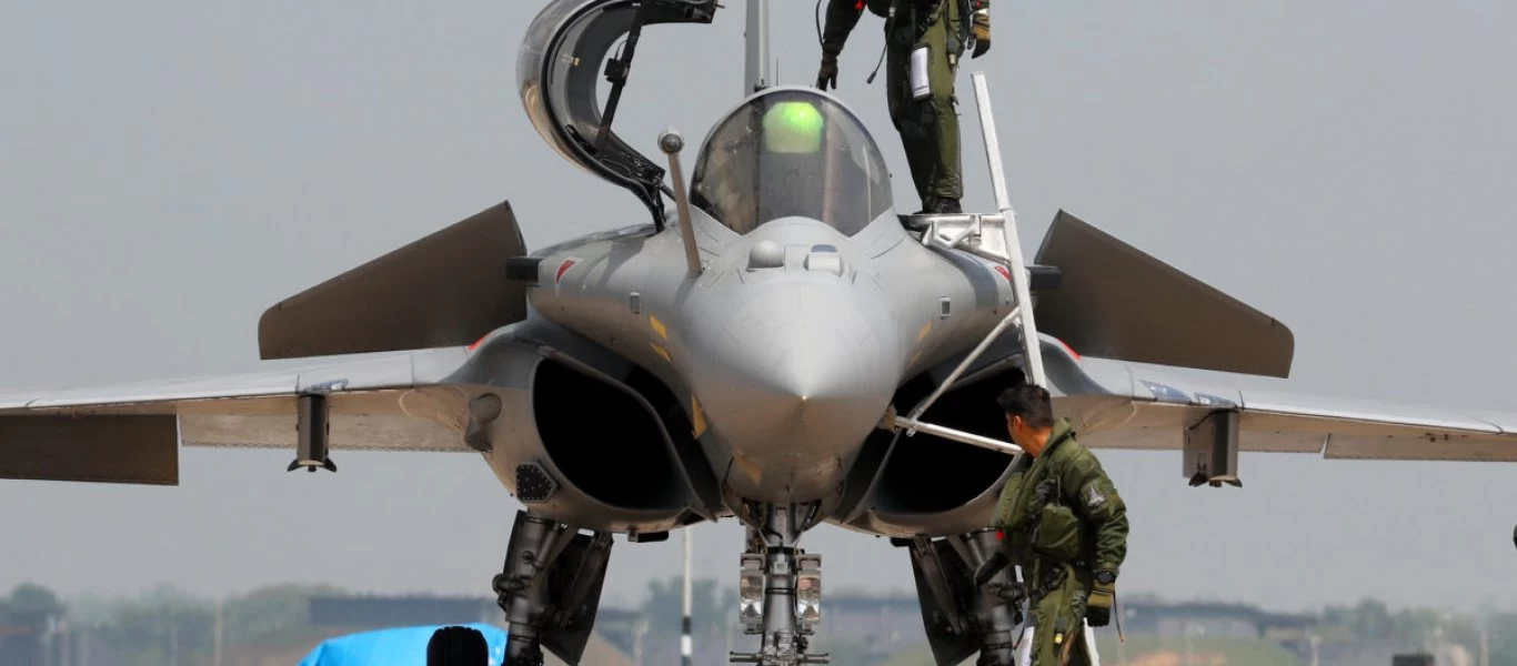 Ψηφίστηκε και επί των άρθρων και στο σύνολό του το νομοσχέδιο για την απόκτηση των Rafale